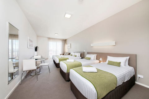 Abode Gungahlin - Maitland Accommodation 2