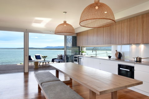 Absolute Waterfront Gerroa - Maitland Accommodation 0