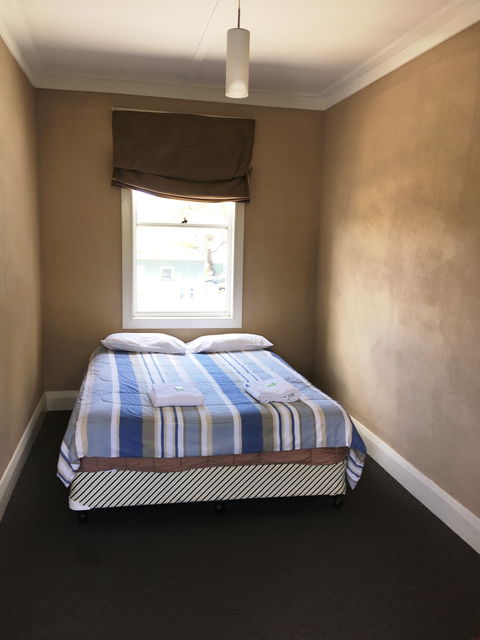 Apsley Arms Hotel - Maitland Accommodation 2