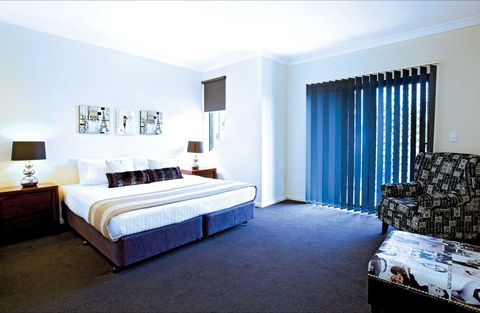 Astina Central Apartments - Maitland Accommodation 1