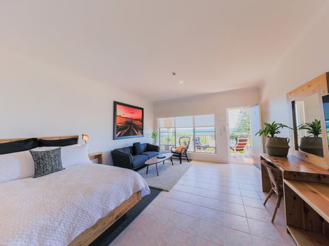 COAST Motel & Apartments - Maitland Accommodation 0