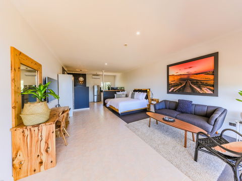 COAST Motel & Apartments - Maitland Accommodation 1