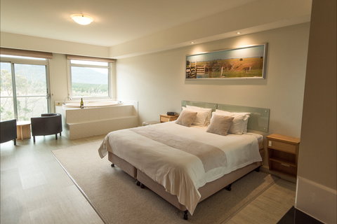 Macedon Ranges Hotel & Spa - Maitland Accommodation 0