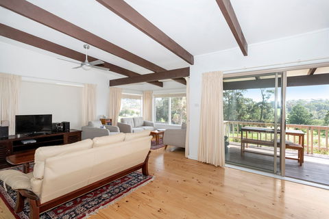 Mollymooks Tee To Sea - Maitland Accommodation 1