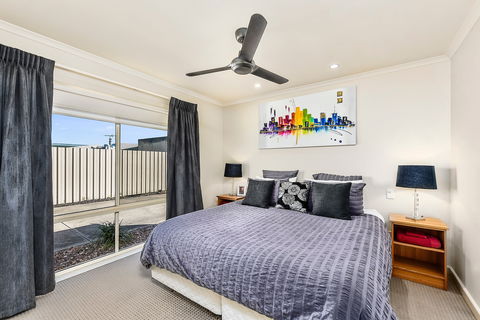 Mount Gambier Apartments - City Fringe Apartment A - Maitland Accommodation 0