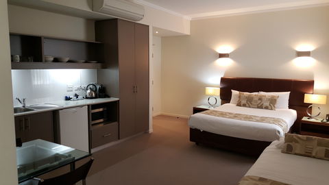 Quality Suites Fremantle - Maitland Accommodation 2