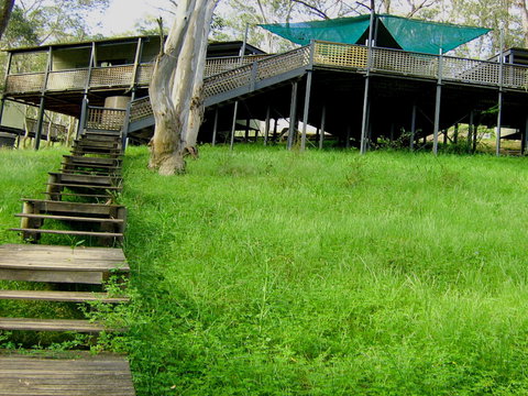 Six Foot Track Lodge - Maitland Accommodation 1