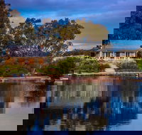 Stonewell Cottages and Vineyards - Maitland Accommodation