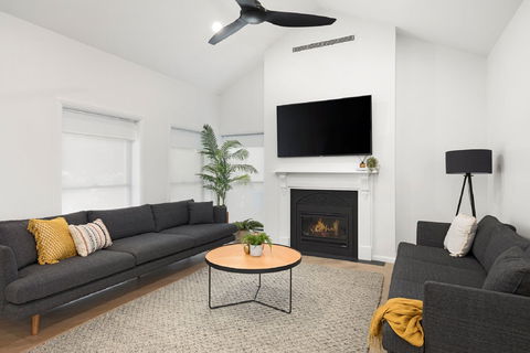 Abode Accommodations - Maitland Accommodation 2