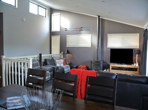 Acacia 2 - Maitland Accommodation 2