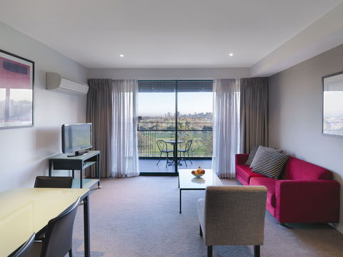 Adina Apartment Hotel St Kilda - Maitland Accommodation 1
