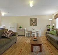 Akora Flats - Maitland Accommodation