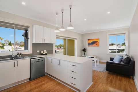 Belmont Executive Apartments - Maitland Accommodation 1