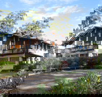 Chalet Swisse Spa Retreat - Maitland Accommodation