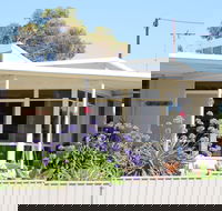 Deckadence Seafront - Maitland Accommodation