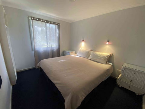 Elliston Caravan Park - Maitland Accommodation 2