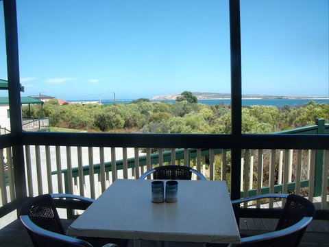 Elliston Waterloo Bay Tourist Park - Maitland Accommodation 0