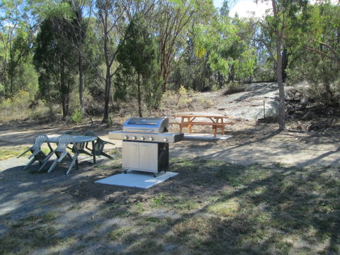 Just Red Wines Vineyard Cabins - Maitland Accommodation 1