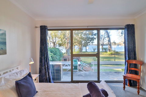 Sail And Surf - Maitland Accommodation 2