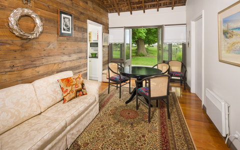 Timboon House & Stables - Maitland Accommodation 2