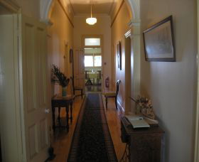 Hoover House Bed & Breakfast - Maitland Accommodation 0