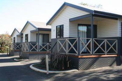 Riverside Cabin Park - Maitland Accommodation 5