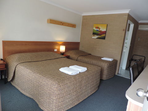 Alexander Motor Inn Moree - Maitland Accommodation 1