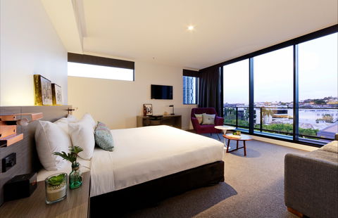 Alpha Mosaic Hotel Brisbane - Maitland Accommodation 0