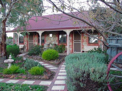 Langmeil Cottages - Maitland Accommodation 1