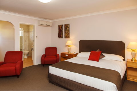 McNevins Maryborough Motel - Maitland Accommodation 2