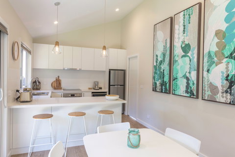 Our Place At Bright - Spring Home - Maitland Accommodation 1