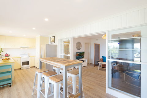 Tathra Beach Break - Maitland Accommodation 1