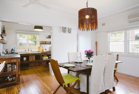 The Palm Cottage At Coledale Beach - Maitland Accommodation 2