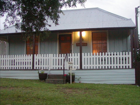 Tinonee Cottages - Maitland Accommodation 0