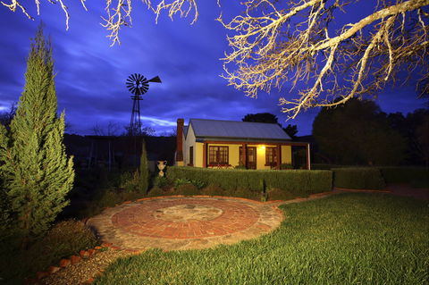 Yellow Cottage - Maitland Accommodation 0
