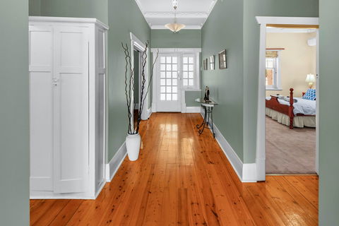 Adelaide Style Accommodation-City And Beach Luxury Home - Maitland Accommodation 1