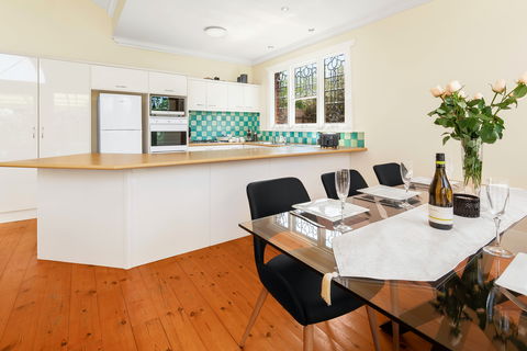 Adelaide Style Accommodation-City And Beach Luxury Home - Maitland Accommodation 2