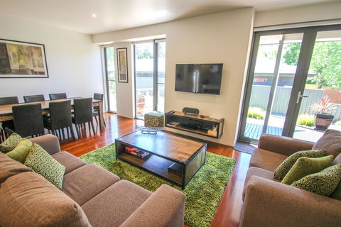 Alegria - Maitland Accommodation 0
