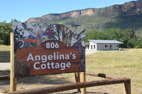 Angelina's Cottage - Capertee Valley - Maitland Accommodation 0