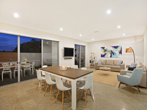 Atlantis - Maitland Accommodation 2