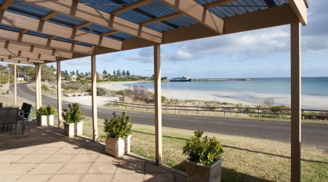 Cape View Cottage - Maitland Accommodation 0