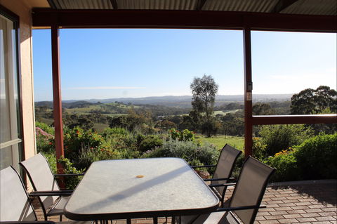 Clare View Accommodation - Clare View Cottage - Maitland Accommodation 0