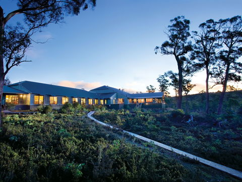 Cradle Mountain Hotel - Maitland Accommodation 0