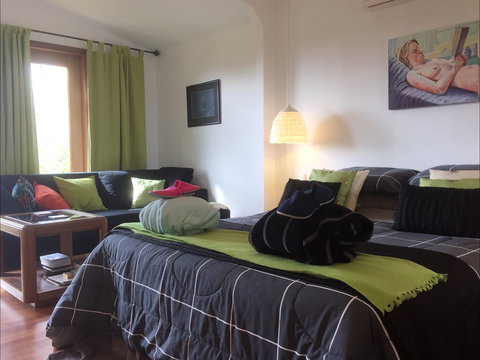 Jonathan Art Centre - Jarramarrumba House - Maitland Accommodation 1