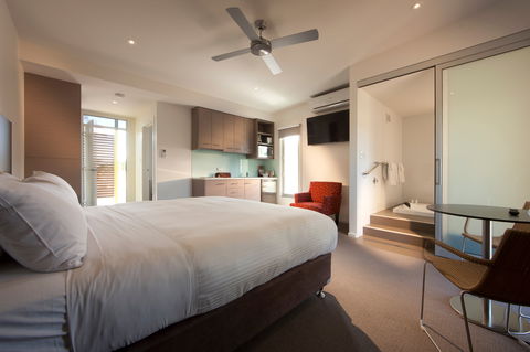 Longview Vineyard Accommodation - Maitland Accommodation 1