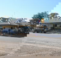 Lyndhurst Hotel Roadhouse Motel  Caravan Park - Maitland Accommodation