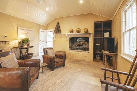 Mayfield Vineyard Cottages - Maitland Accommodation 2