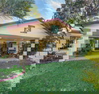 Mooyabil Farm Holidays - Maitland Accommodation