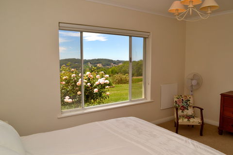 Pat And Ted's In The Piccadilly Valley - Maitland Accommodation 2