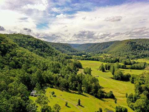 Ravensdale Retreat - Yarramalong Valley - Maitland Accommodation 1